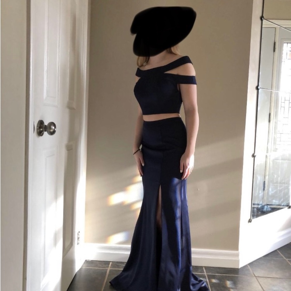 2 pc navy blue skirt/top